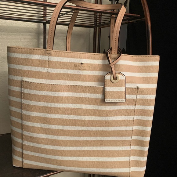 kate spade Handbags - 🔴 SALE Hyde lane stripe Kate spade tote Riley